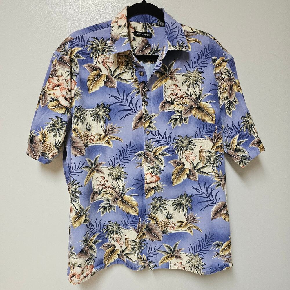 Men's Pierre Cardin Hawaiian shirt  coconut buttons size large.